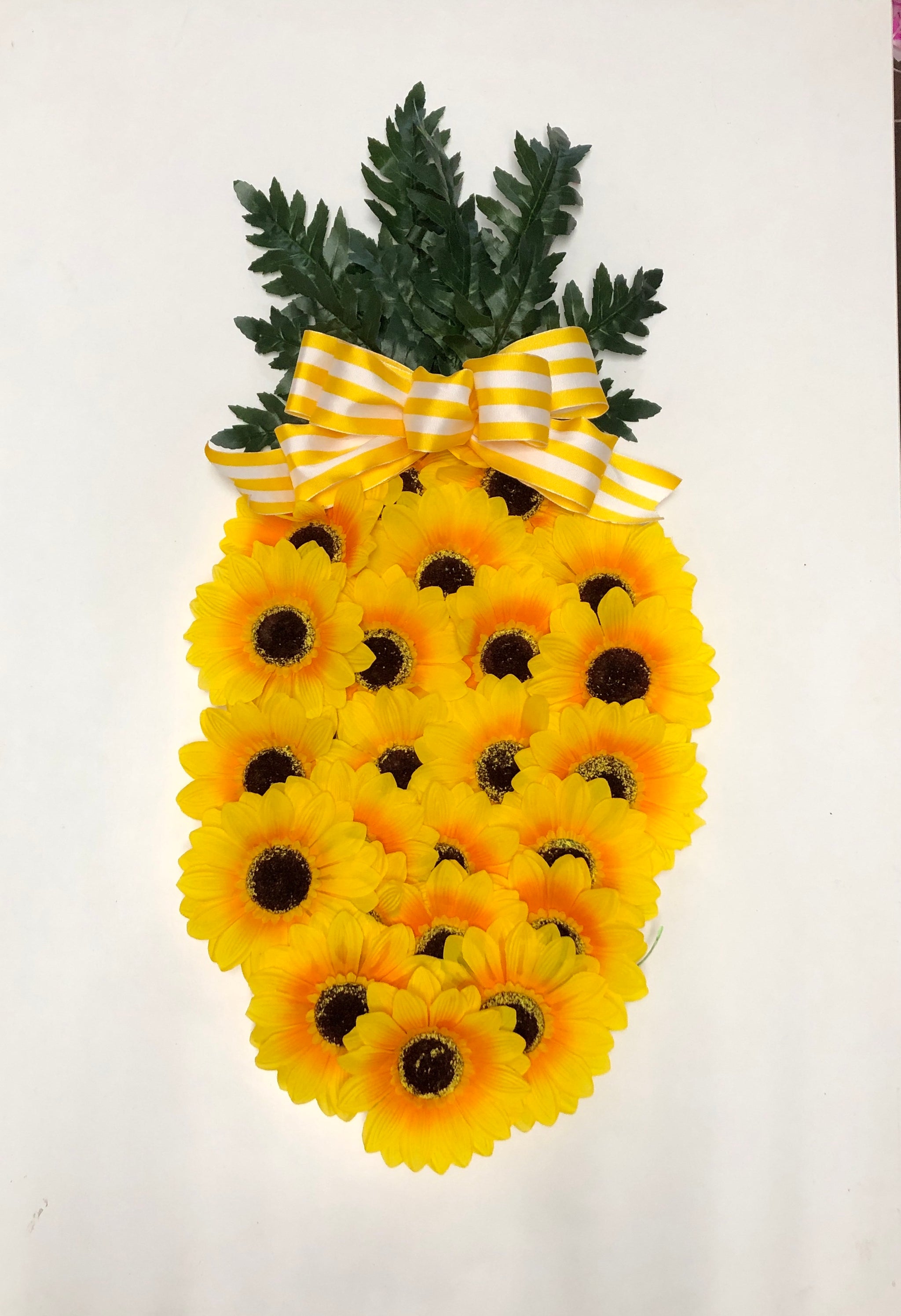 Pineapple Sunflower Wreath - Bonnie Harms Designs