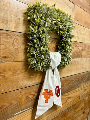 Boxwood House-Divided OU/UT Wreath