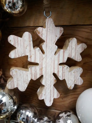 Snowflake Wreath - Bonnie Harms Designs
