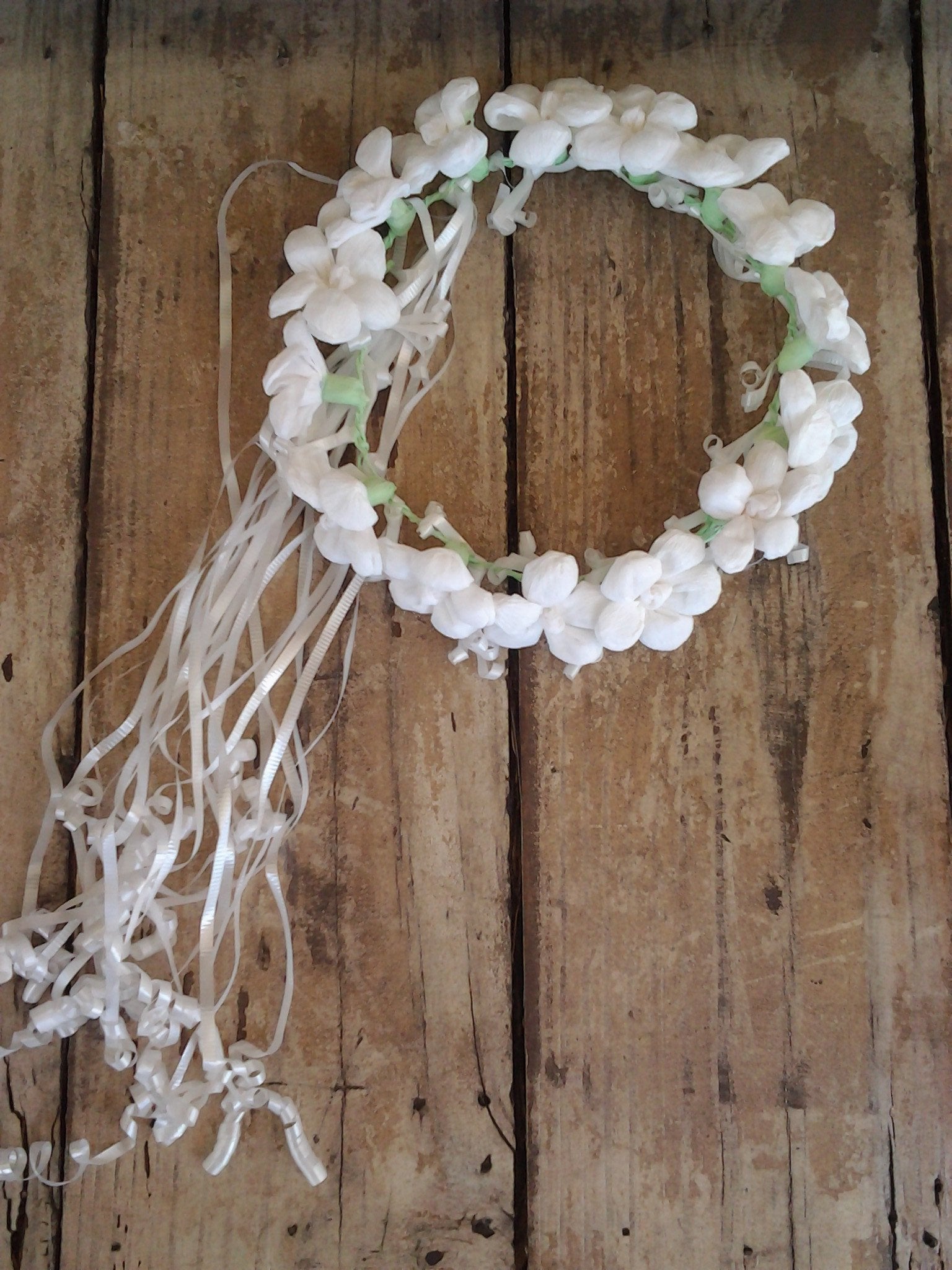 White Flowers DIY Flower Crown Kit